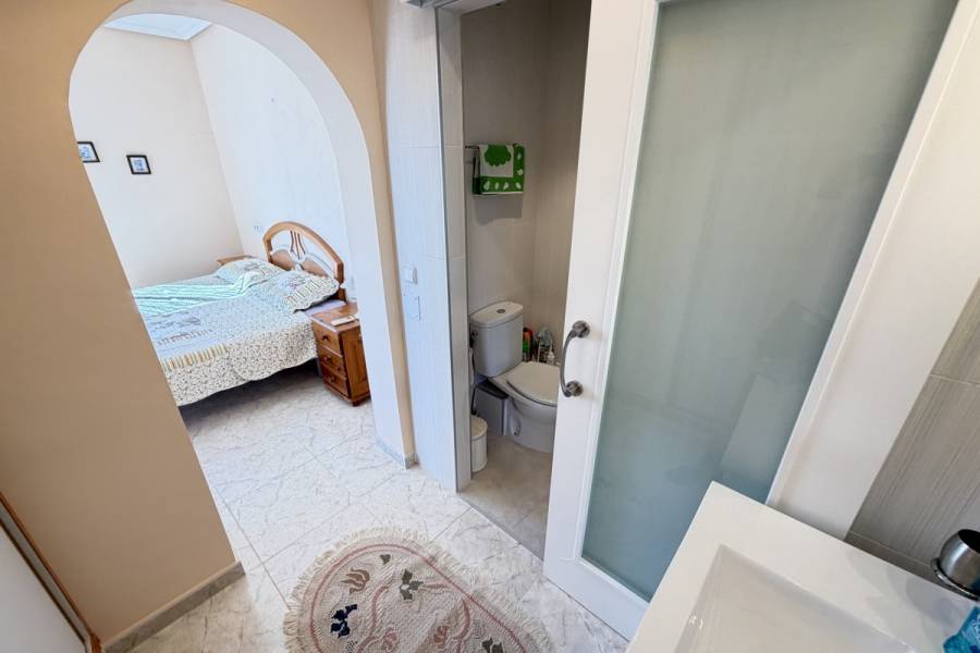 Resale - Detached - Orihuela Costa - Villamartin