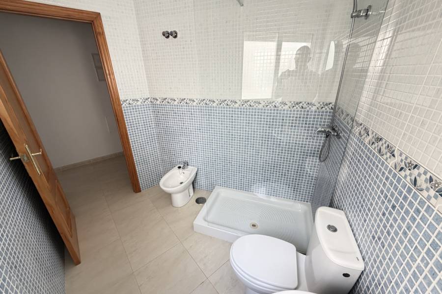 Resale - Apartment - Los Montesinos