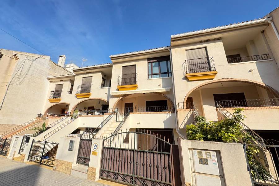 Bestaande bouw - Townhouse - San Miguel de Salinas