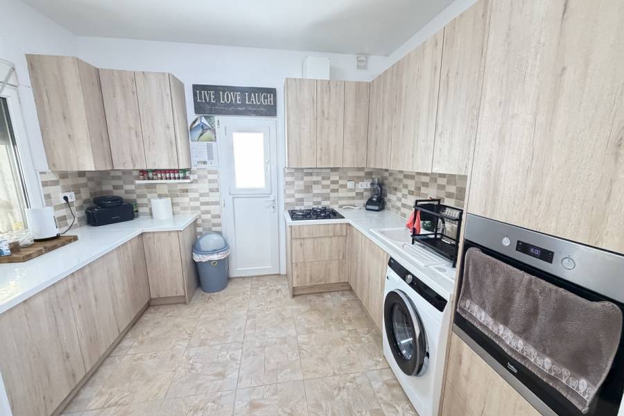 Resale - Apartment - Orihuela Costa - Villamartin