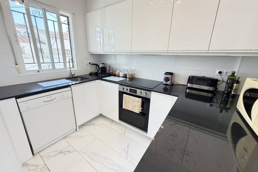 Resale - Detached - Orihuela Costa - Villamartin