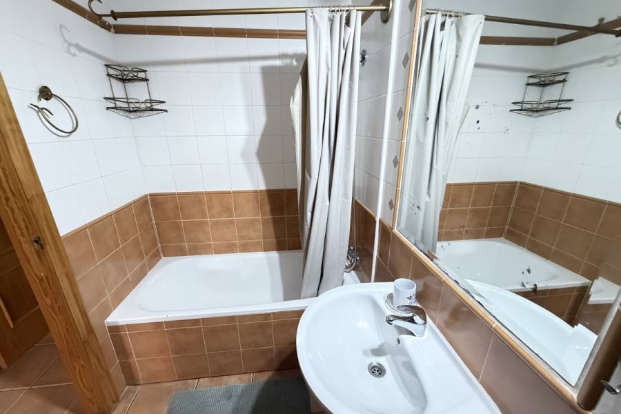 Resale - Apartment - Cabo Roig