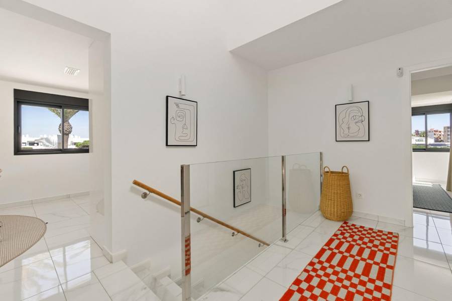 Reventa - Chalet - Torrevieja - La Veleta