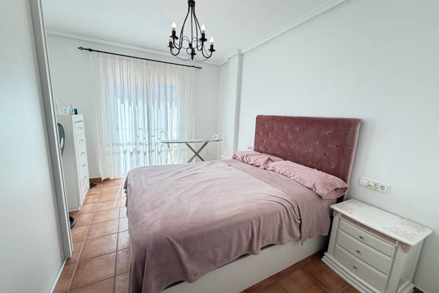 Resale - Townhouse - Pilar De La Horradada