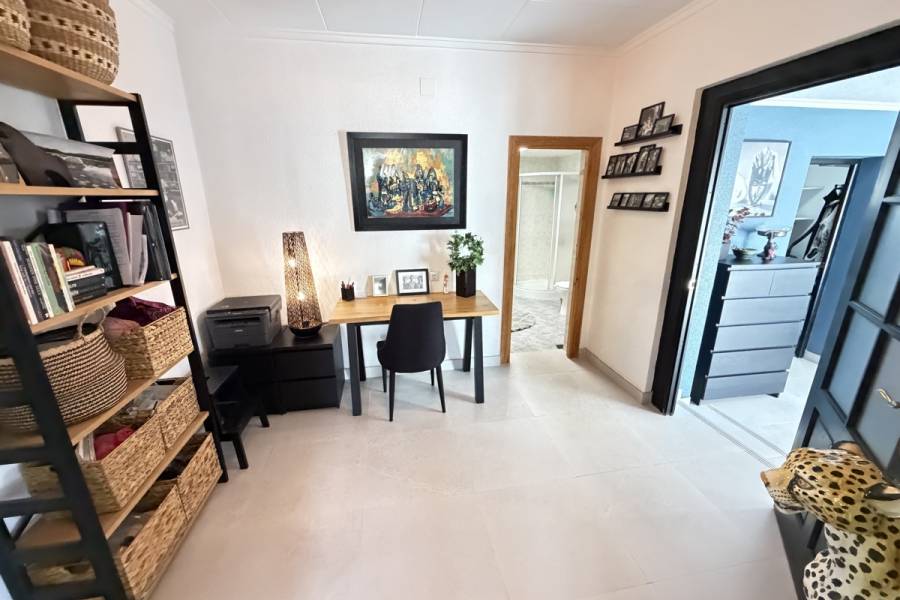 Reventa - Apartamento - Torrevieja - San Luis