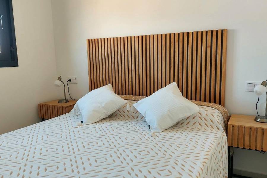 Nueva construcción  - Apartamento - San Miguel de Salinas - Pueblo