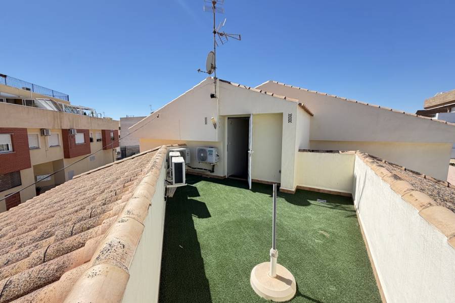 Resale - Townhouse - Pilar De La Horradada