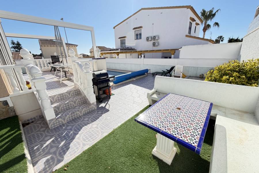 Resale - Detached - Orihuela Costa - Villamartin