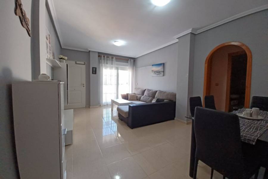 Resale - Apartment - Orihuela Costa - Montezenia