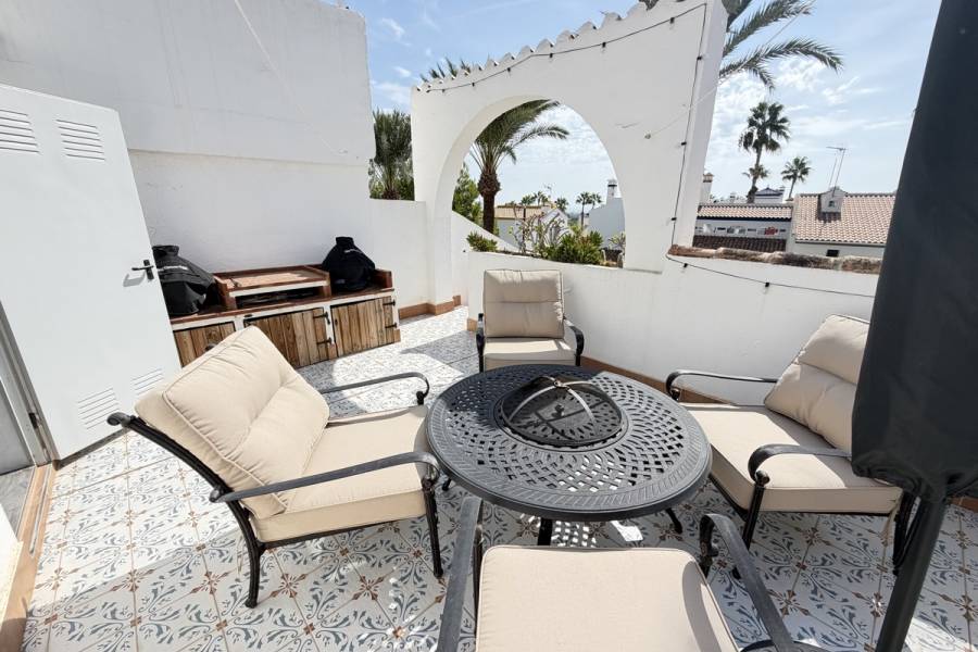 Resale - Apartment - Orihuela Costa - Villamartin