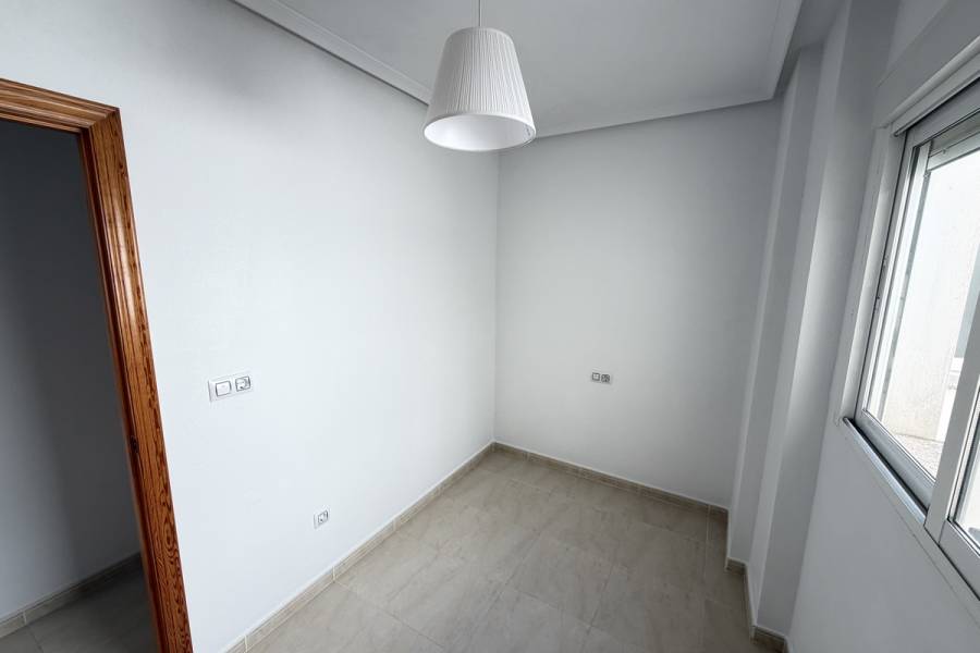 Resale - Apartment - Los Montesinos