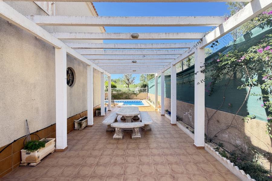 Reventa - Chalet - Orihuela Costa - Villamartin