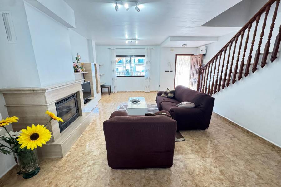 Bestaande bouw - Townhouse - San Miguel de Salinas