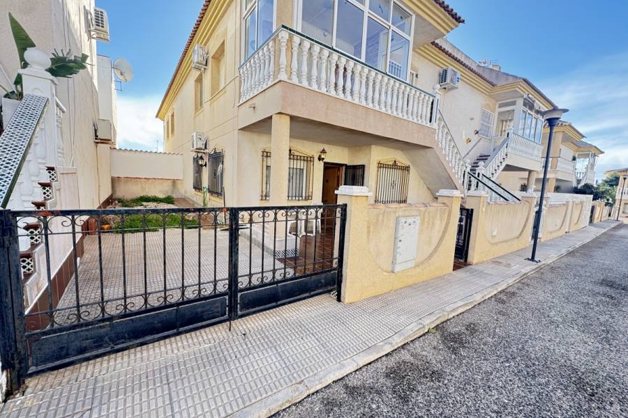 Resale - Apartment - Orihuela Costa - La Zenia