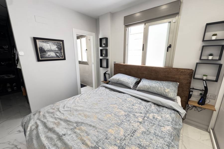 Reventa - Chalet - Orihuela Costa - Villamartin