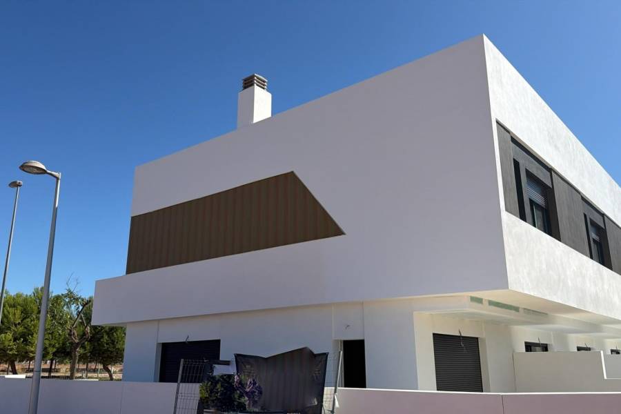 New Build - Detached - Pilar de la Horadada - pueblo