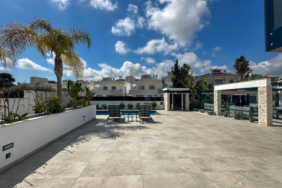 Bestaande bouw - Detached - Orihuela Costa - Villamartin