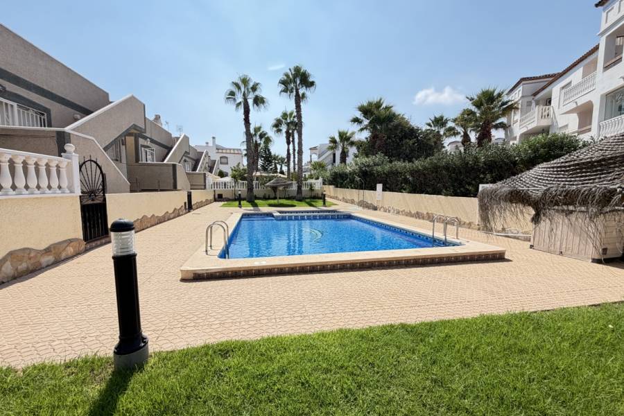 Resale - Detached - Orihuela Costa - Villamartin