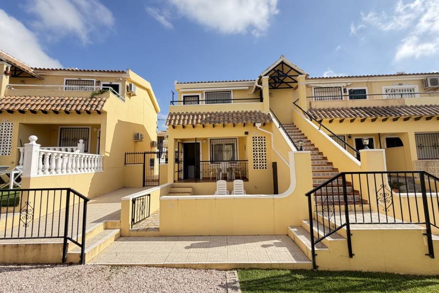 Resale - Apartment - Orihuela Costa - Villamartin