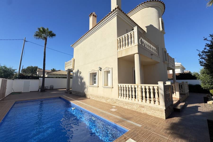 Bestaande bouw - Detached - Cabo Roig
