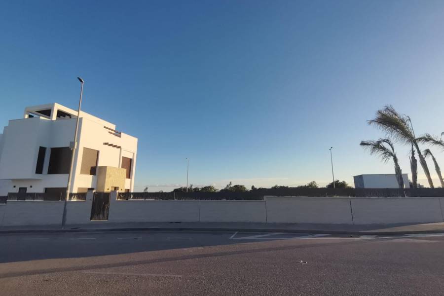 Nueva construcción  - Chalet - Los Montesinos - La Herrada