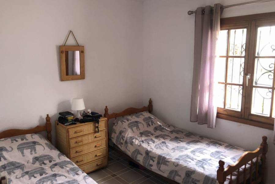 Resale - Apartment - Orihuela Costa - Villamartin