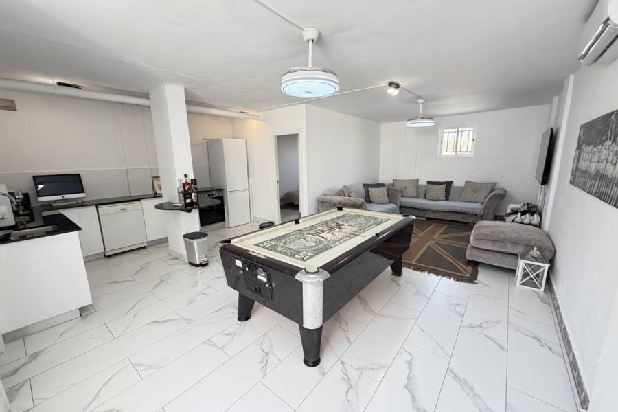 Resale - Detached - Orihuela Costa - Villamartin
