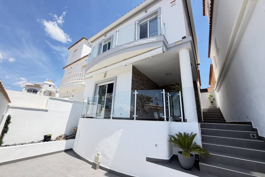 Bestaande bouw - Detached - Orihuela Costa - Villamartin