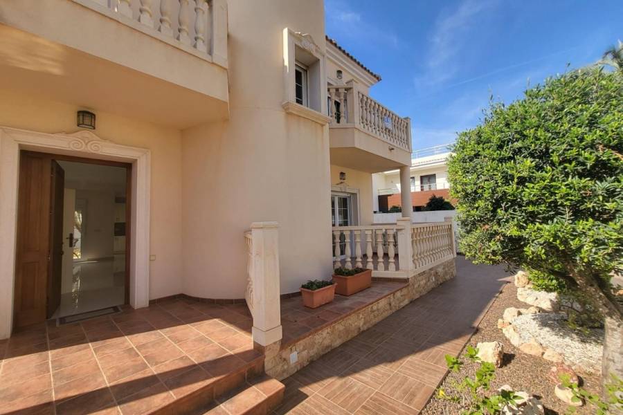 Bestaande bouw - Detached - Cabo Roig