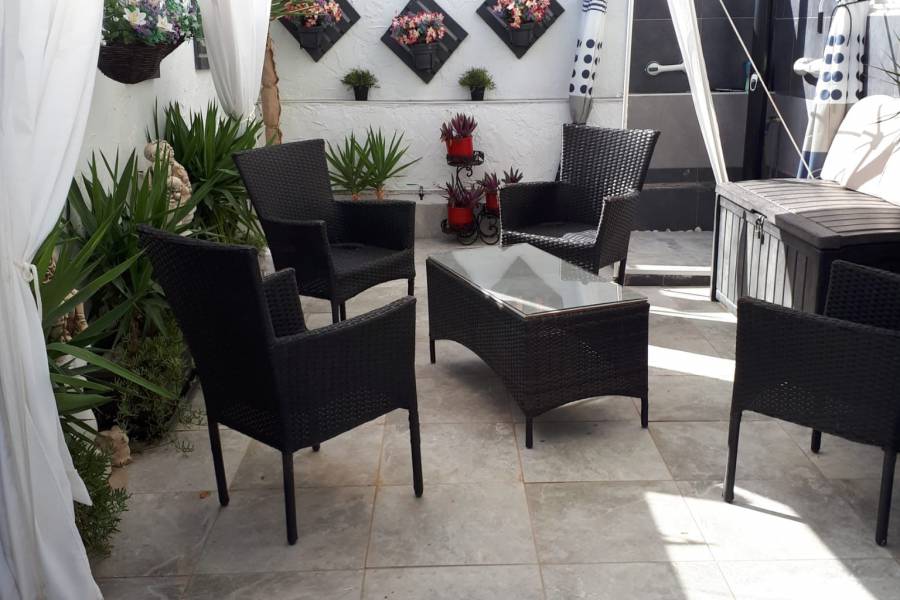 Resale - Semi-Detached - Torrevieja