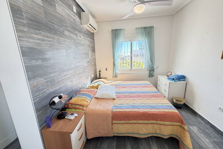 Resale - Detached - Orihuela Costa - Villamartin