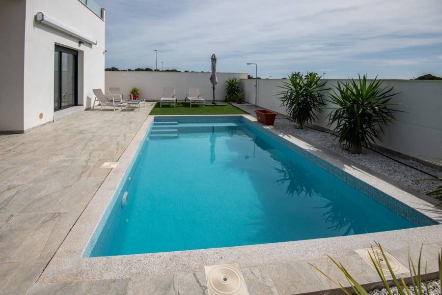 New Build - Detached - Pilar de la Horadada - Pinar de Campoverde