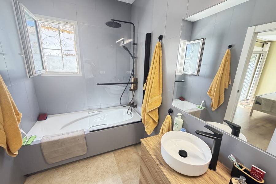 Bestaande bouw - Detached - Orihuela Costa - Villamartin