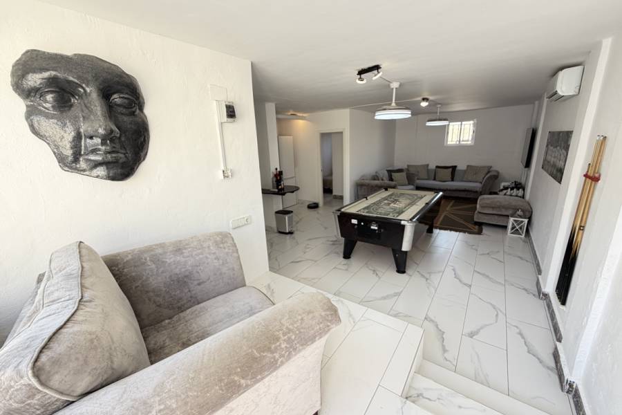 Resale - Detached - Orihuela Costa - Villamartin