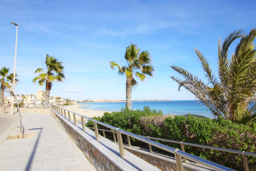 Resale - Apartment - Orihuela Costa - Mil Palmeras