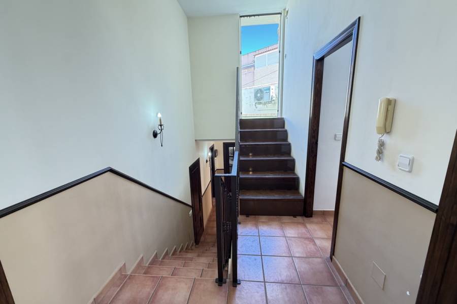 Resale - Townhouse - Pilar De La Horradada
