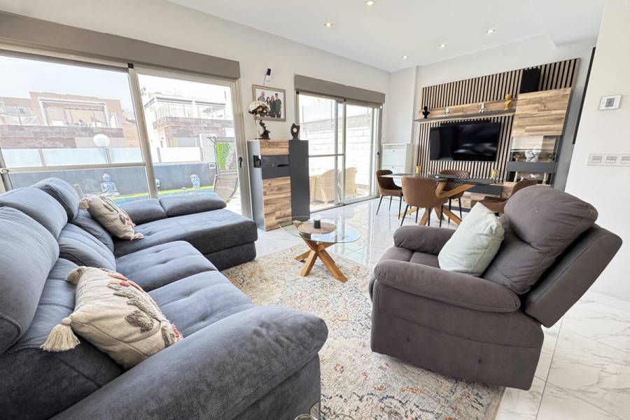 Reventa - Chalet - Orihuela Costa - Villamartin