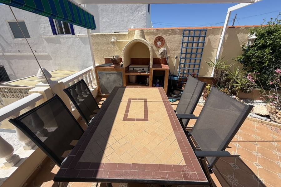 Reventa - Adosado - San Miguel de Salinas