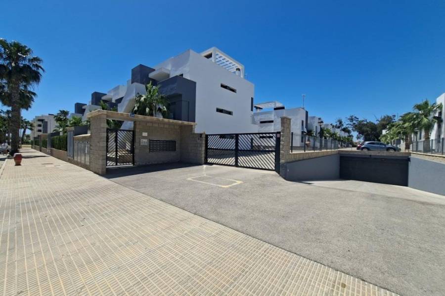 Resale - Apartment - Guardamar del Segura - El Raso