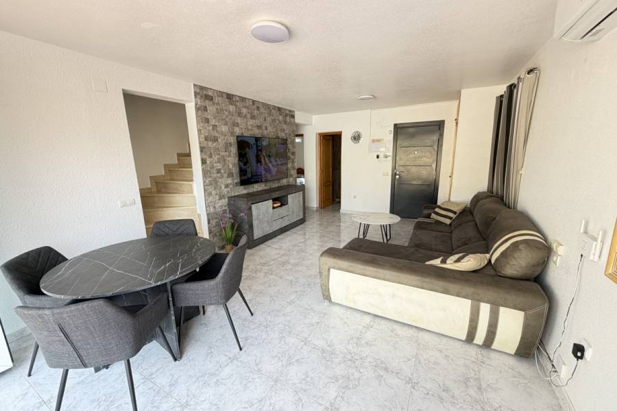 Reventa - Chalet - Orihuela Costa - Villamartin