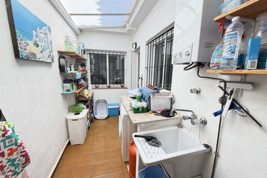 Resale - Apartment - Orihuela Costa - La Zenia