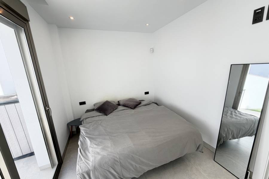 Resale - Detached - Orihuela Costa - Villamartin