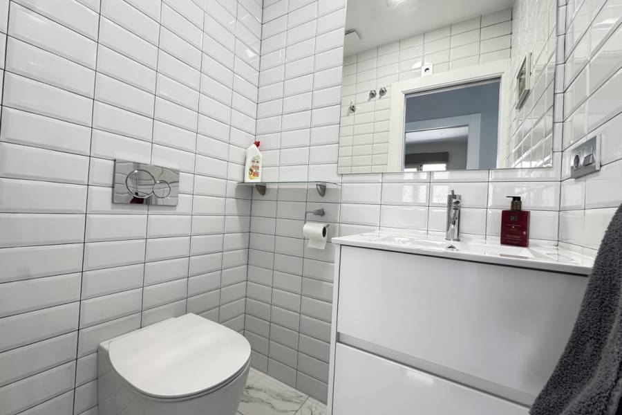 Reventa - Chalet - Orihuela Costa - Villamartin