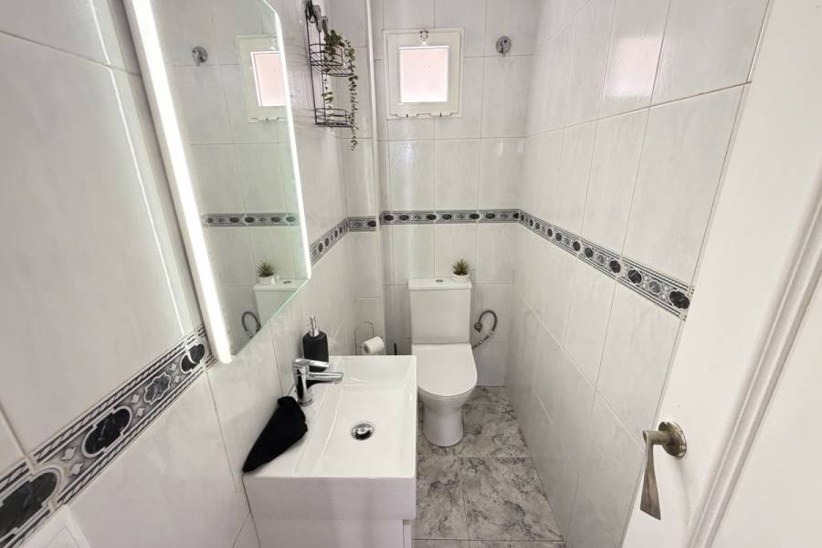 Bestaande bouw - Appartement - Orihuela Costa - La Zenia