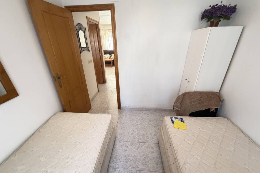Resale - Apartment - Orihuela Costa - Villamartin