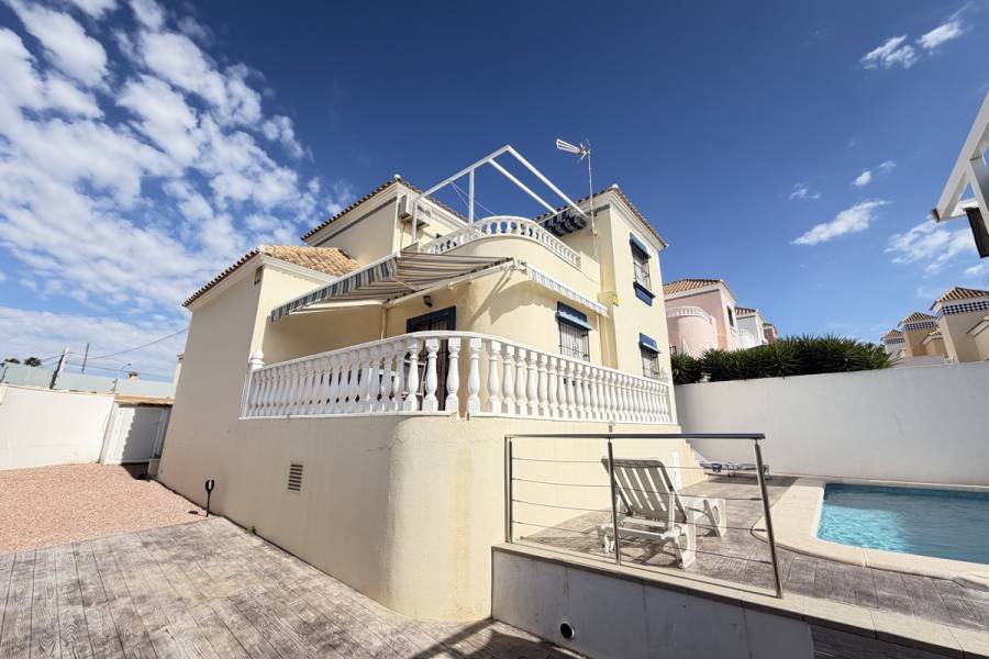 Resale - Detached - Orihuela Costa - Villamartin