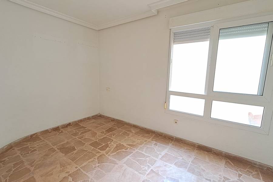Resale - Apartment - Torrevieja