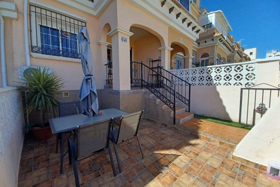 Resale - Townhouse - Orihuela Costa - Villamartin