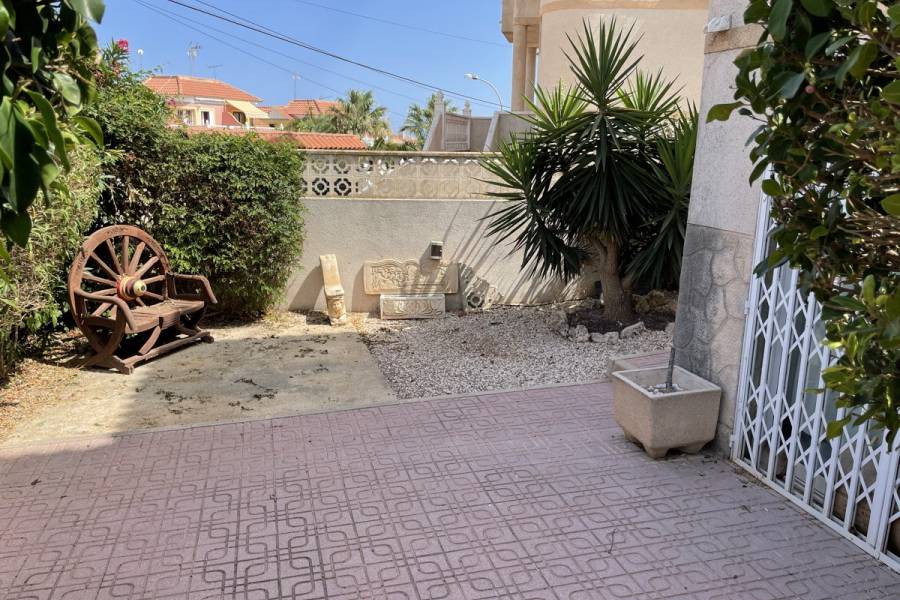 Resale - Detached - Orihuela Costa - Villamartin