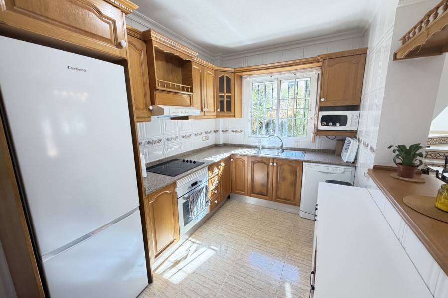 Reventa - Chalet - Orihuela Costa - Villamartin